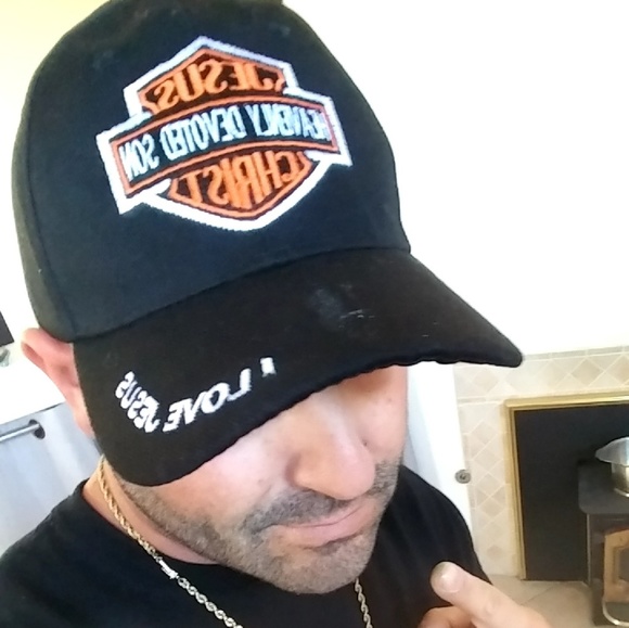 Meet your Posher, Larry - Picture 3 of 4